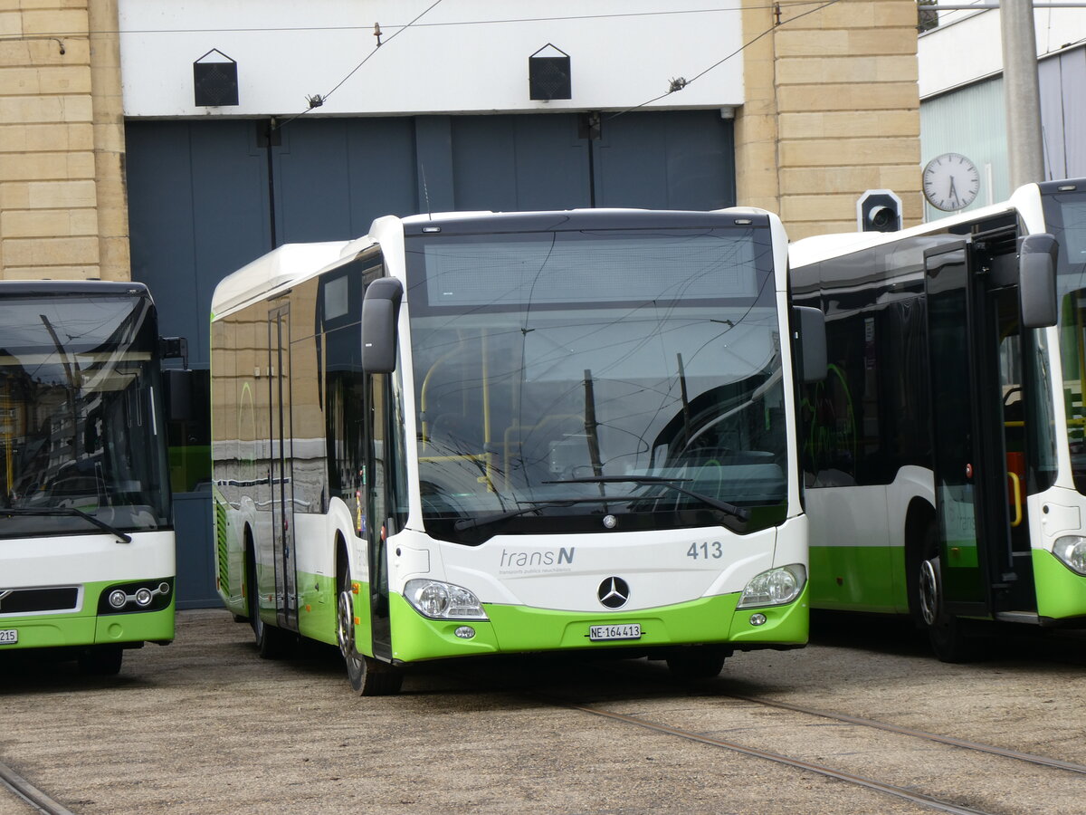 (258'922) - transN, La Chaux-de-Fonds - Nr. 413/NE 164'413 - Mercedes am 26. Januar 2024 in Neuchtel, Dpt