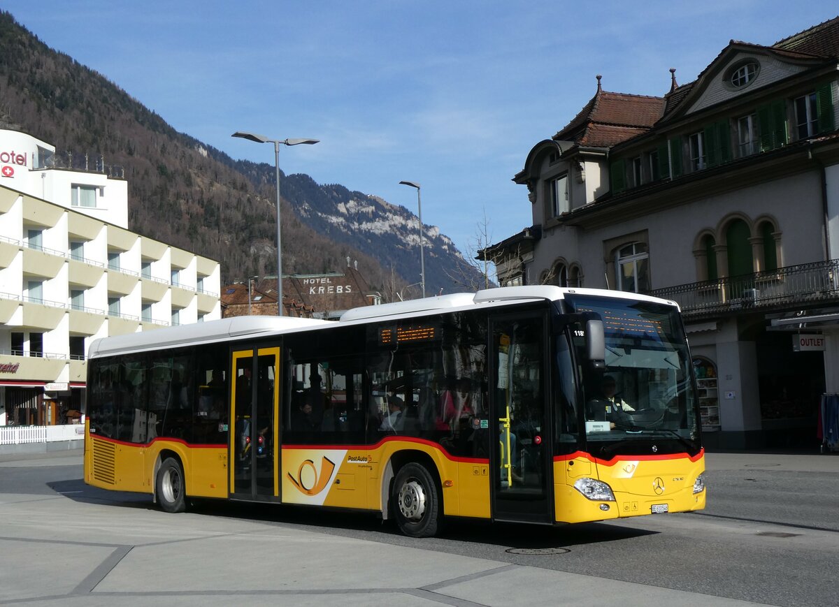 (258'987) - PostAuto Bern - BE 610'546/PID 11'858 - Mercedes am 29. Januar 2024 beim Bahnhof Interlaken West