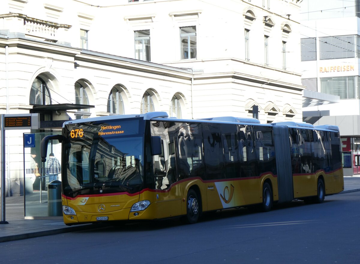 (259'103) - Moser, Flaach - Nr. 395/ZH 249'949/PID 11'397 - Mercedes am 3. Februar 2024 beim Hauptbahnhof Winterthur