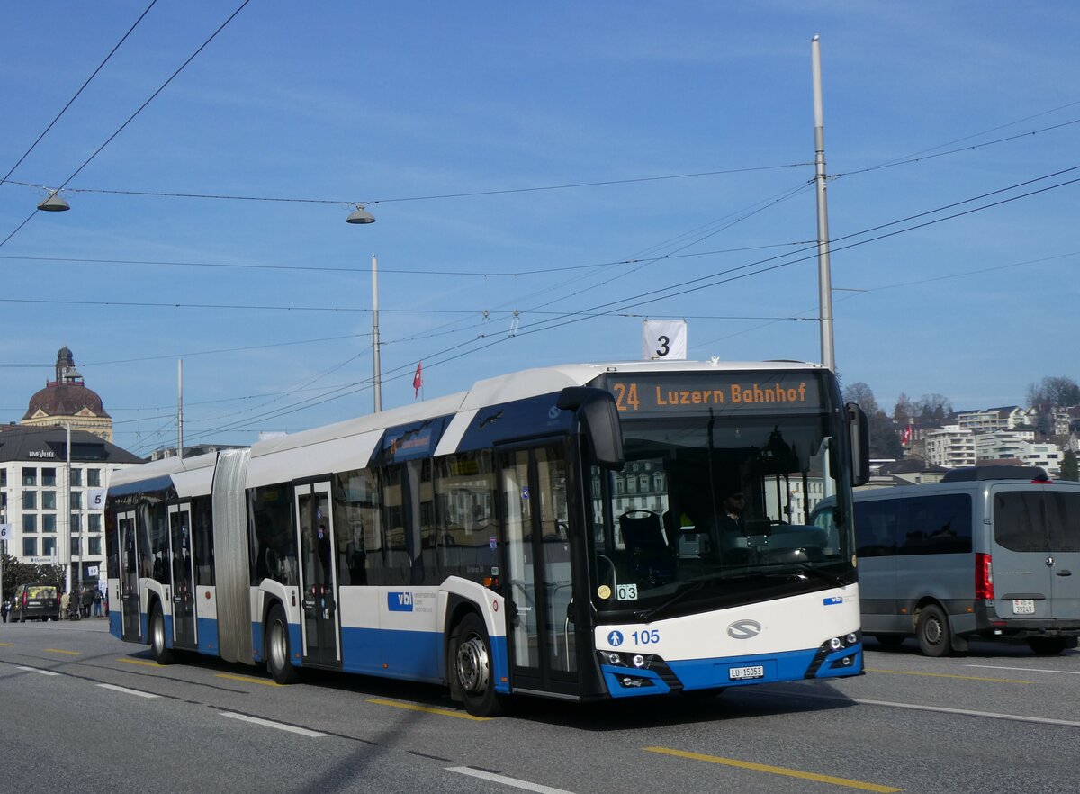 (259'146) - VBL Luzern - Nr. 105/LU 15'053 - Solaris am 6. Februar 2024 in Luzern, Bahnhofbrcke