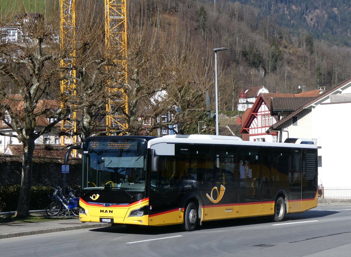 (259'286) - PostAuto Zentralschweiz - Nr. 516/OW 40'016/PID 11'747 - MAN (ex Nr. 16) am 13. Februar 2024 beim Bahnhof Sarnen