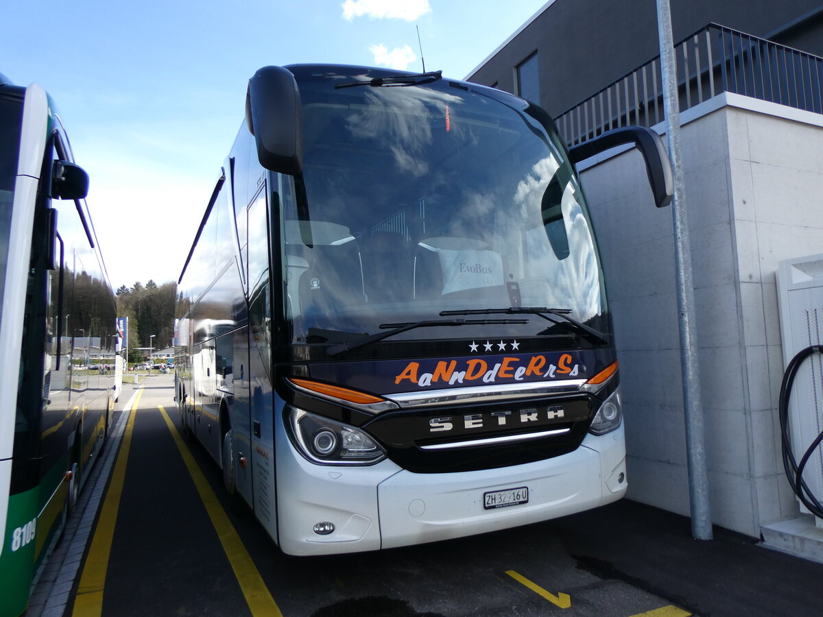 (259'594) - AaNnDdEeRrSs, Zrich - ZH 32'916 U - Setra am 24. Februar 2024 in Winterthur, Daimler Buses