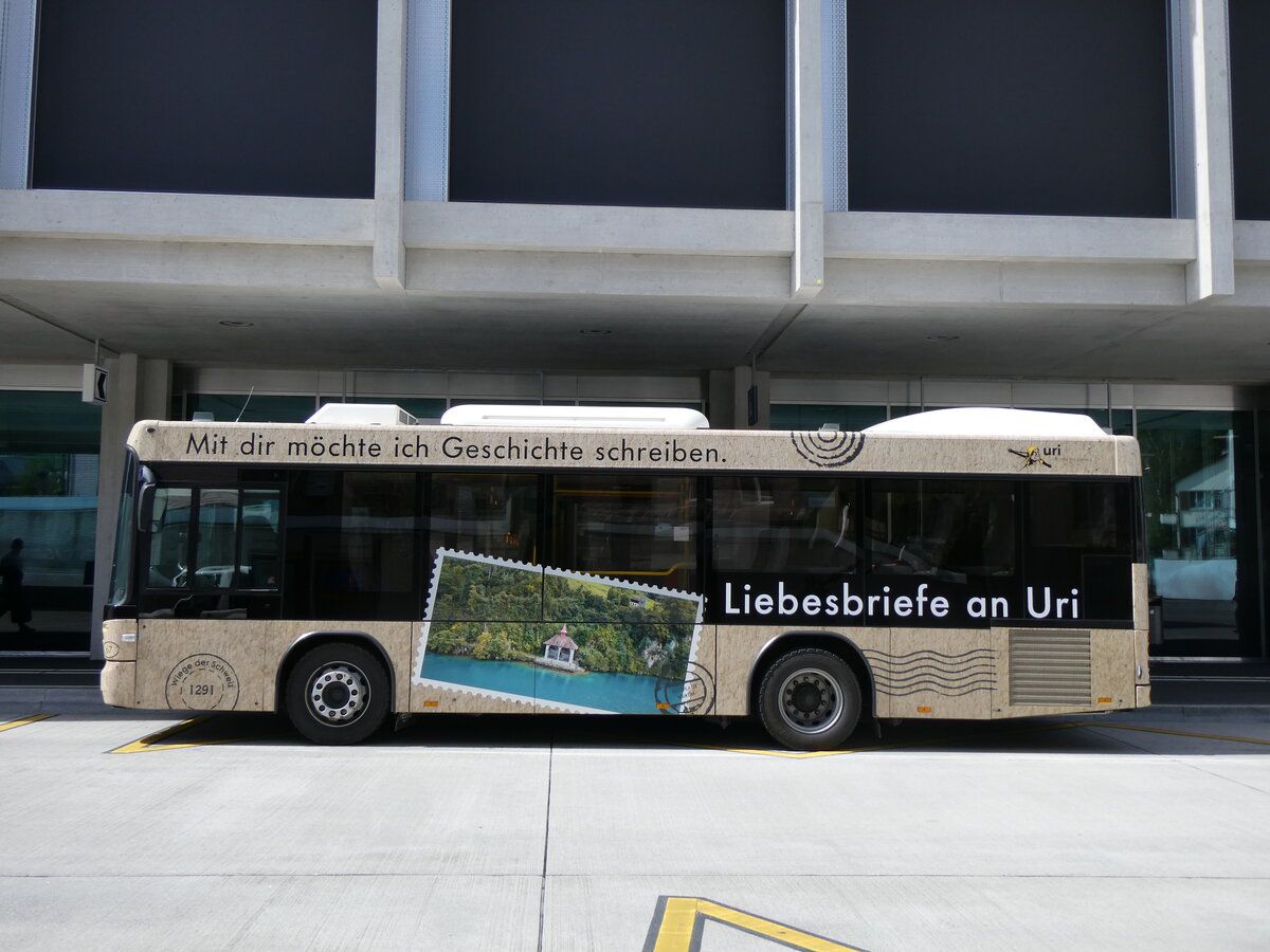 (261'031) - AAGU Altdorf - Nr. 67/UR 9276 - Scania/Hess (ex PID 10'099) am 6. April 2024 beim Bahnhof Altdorf