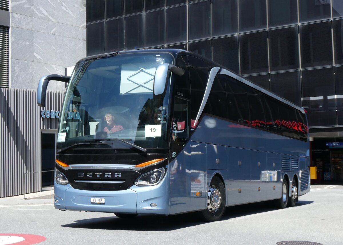 (265'476) - CN Voyages, Conthey - VS 758 - Setra am 8. August 2024 beim Bahnhof Visp