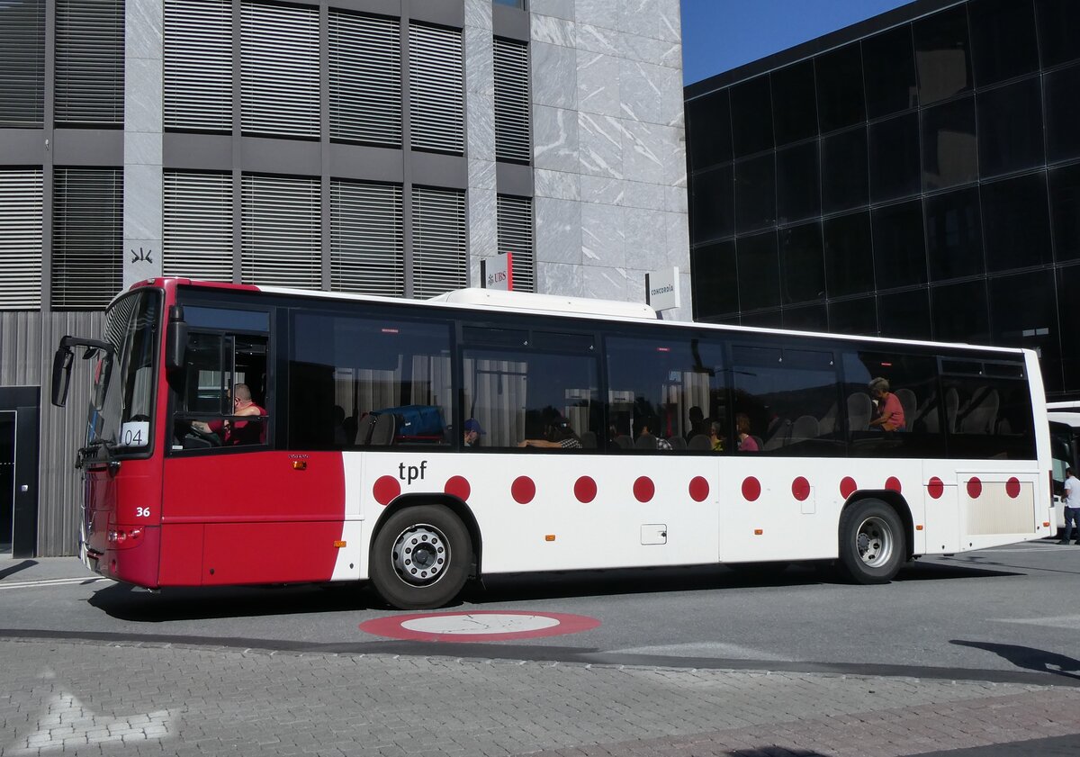 (265'693) - TPF Fribourg - Nr. 36/FR 300'358 - Volvo am 16. August 2024 beim Bahnhof Visp