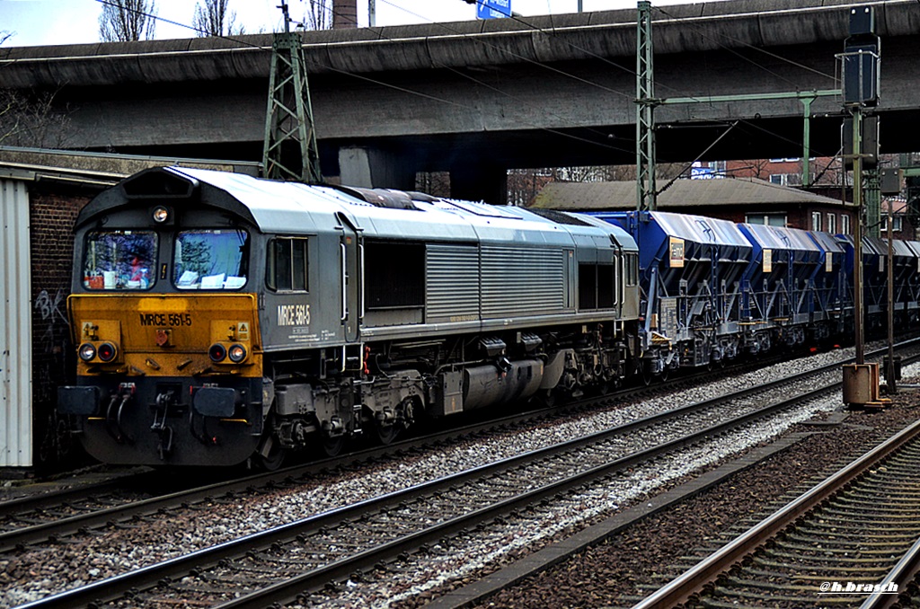 266 042-1 von MRCE fuhr mit einen ganzzug durch hh-harburg,27.03.15