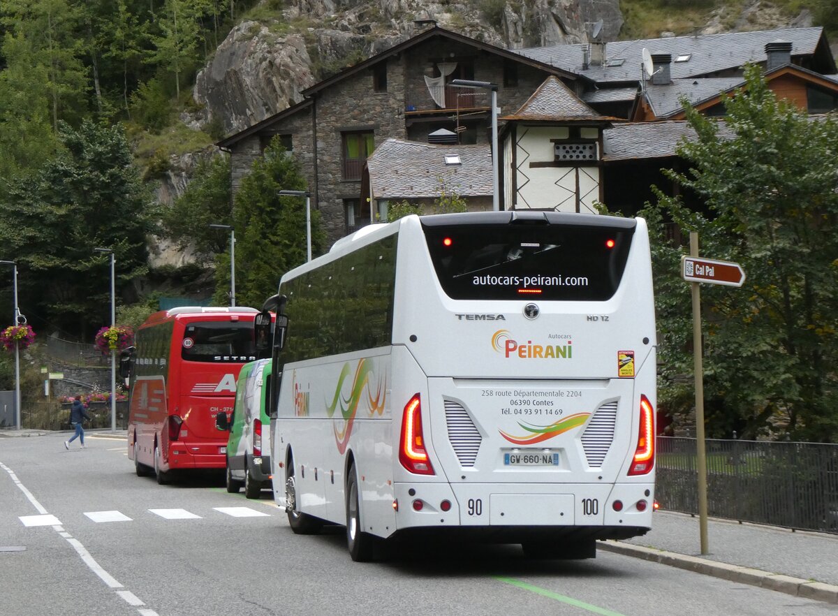 (267'162) - Aus Frankreich: Peirani, Contes - GW 660 NA - Temsa am 18. September 2024 in La Cortinada, Plaa de La Cortinada