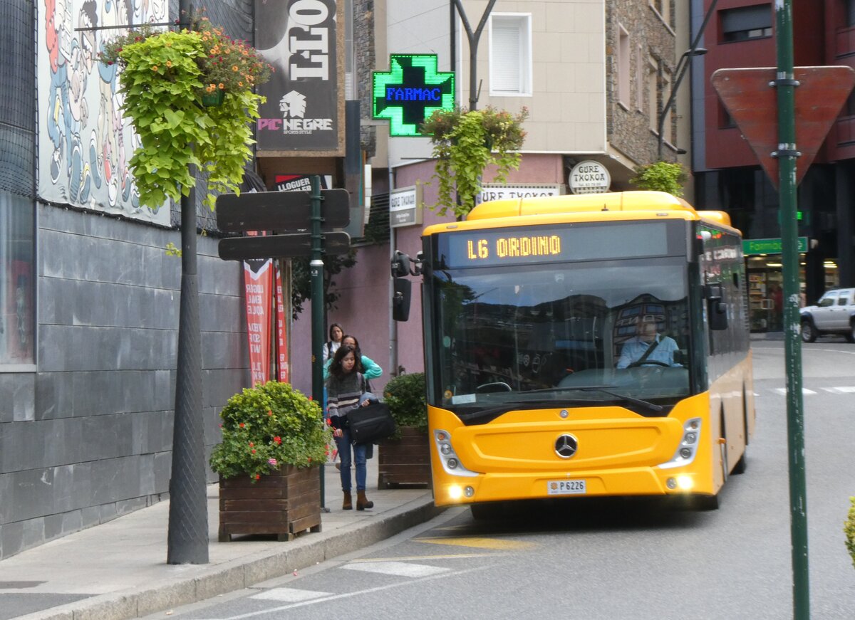 (267'257) - Coopalsa, Andorra la Vella - P6226 - Mercedes am 18. September 2024 in La Massana, Centre de la Vila