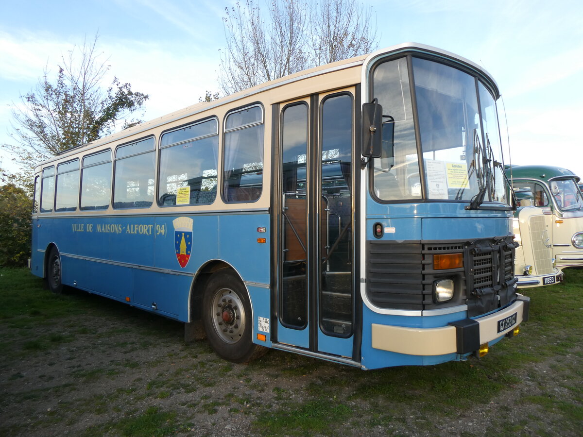 (268'465) - Ville de Maisons-Alfort, Maisons-Alfort (ECM) - Nr. 26/GX 253 GC - Renault am 25. Oktober 2024 in Kintzheim, Cigoland