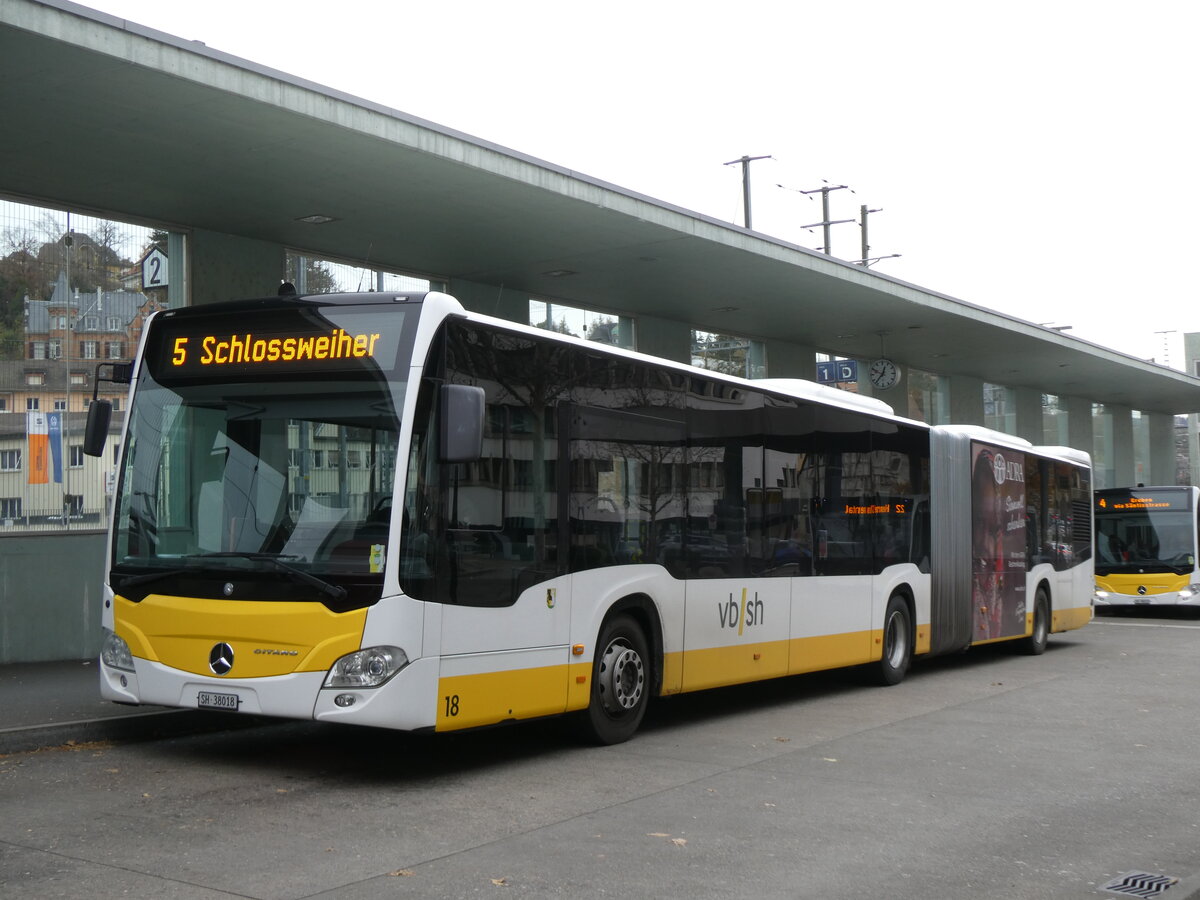 (269'313) - VBSH Schaffhausen - Nr. 18/SH 38'018 - Mercedes am 21. November 2024 beim Bahnhof Schaffhausen