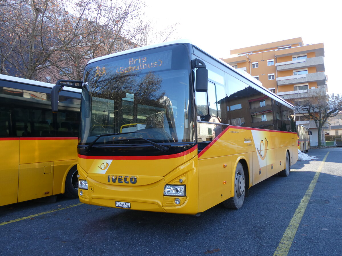 (269'474) - PostAuto Wallis - VS 468'662/PID 10'896 - Iveco (ex Zerzuben, Visp-Eyholz Nr. 62) am 29. November 2024 in Brig, Garage