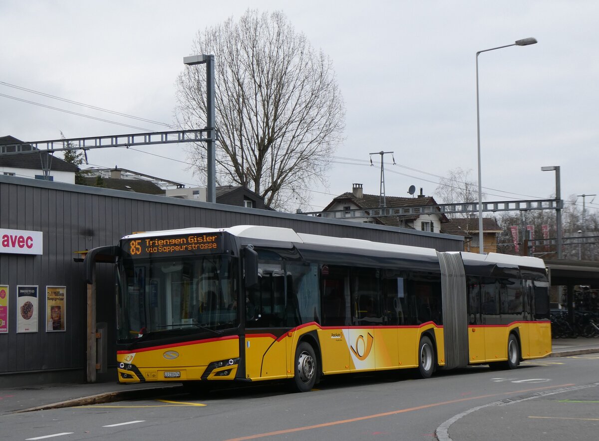 (269'767) - Hfliger, Sursee - Nr. 34/LU 230'674/PID 11'719 - Solaris am 10. Dezember 2024 beim Bahnhof Sursee