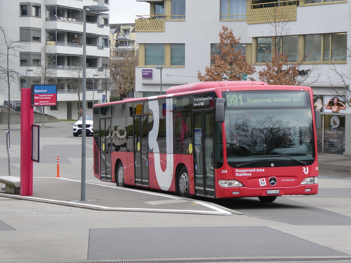 (269'813) - VZO Grningen - Nr. 204/ZH /41'204 - Mercedes am 12. Dezember 2024 beim Bahnhof Jona 