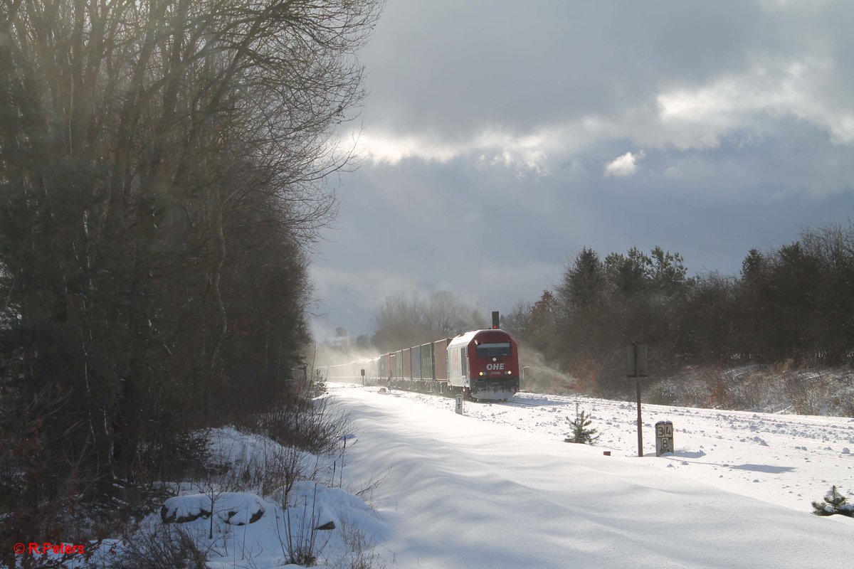 270080 alias 223 101 zieht bei Schönfeld den Wiesau Containerzug nach Hof. 14.01.17