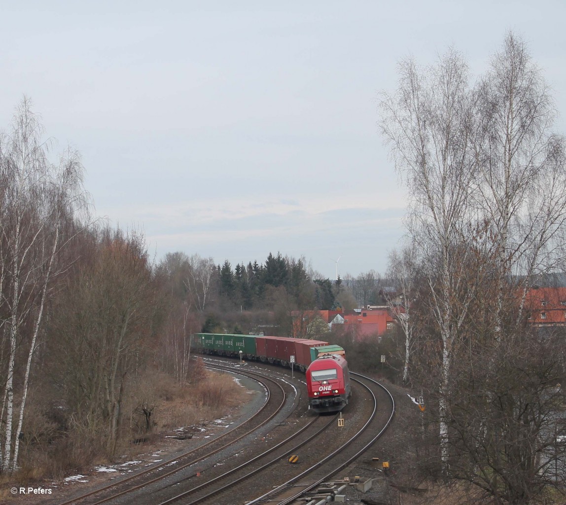 270082 fährt mit dem Containerzug Hof - Wiesau in Marktredwitz ein. 05.03.16