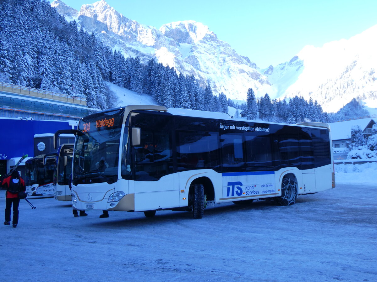 (270'207) - EAB Engelberg - Nr. 4/OW 10'265 - Mercedes am 25. Dezember 2024 in Engelberg, Talstation Titlis