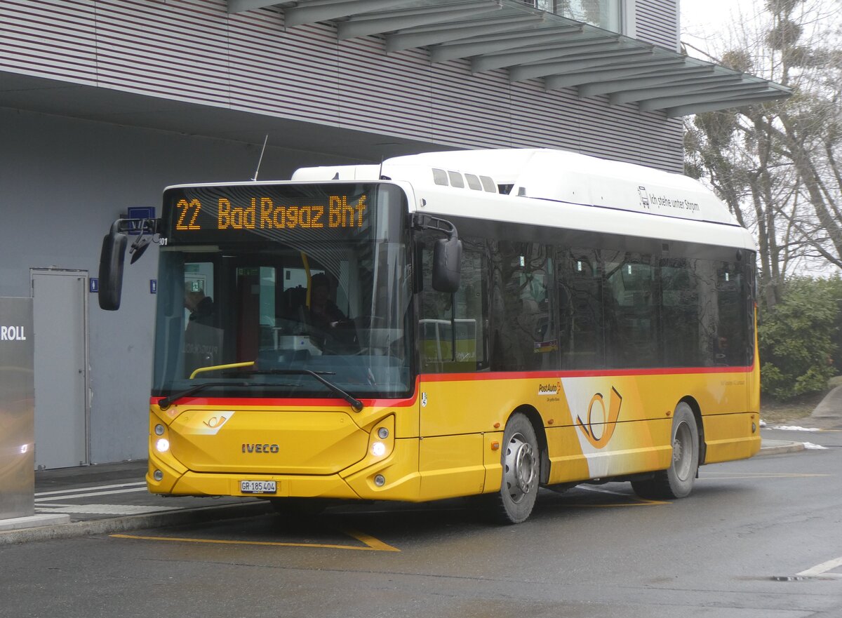 (270'280) - Gessinger, Bad Ragaz - GR 185'404/PID 11'901 - eHeuliez-Iveco am 27. Dezember 2024 beim Bahnhof Landquart