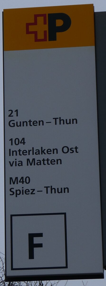 (270'428) - +P/STI-Haltestellenschild - Interlaken, Bahnhof West - am 30. Dezember 2024