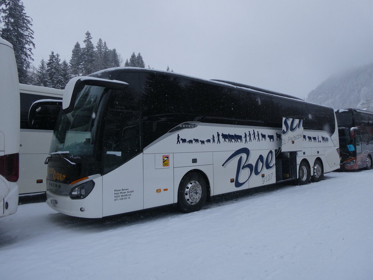 (270'943) - Pfister, Waldkirch - SG 14'538 - Setra am 11. Januar 2025 in Adelboden, ASB