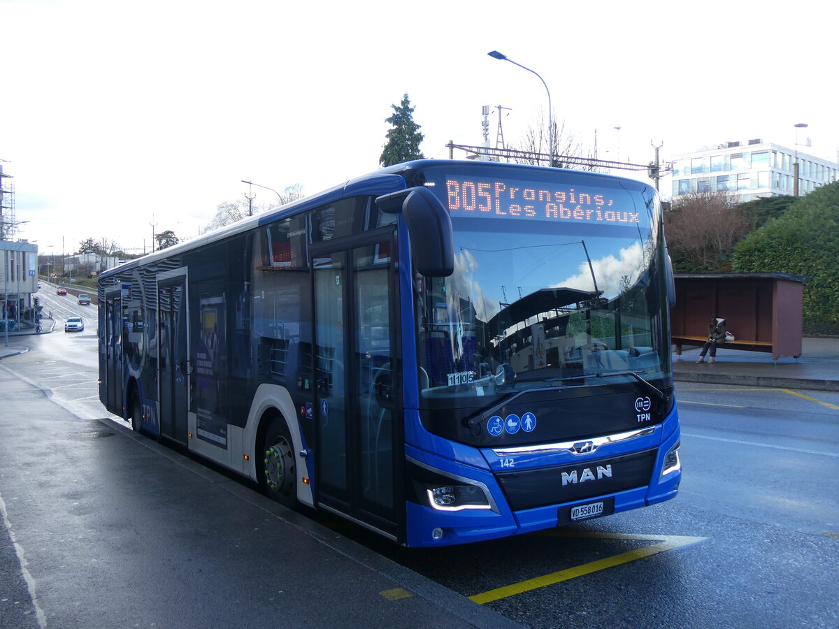 (271'387) - TPN Nyon - Nr. 142/VD 558'016 - MAN am 22. Januar 2025 beim Bahnhof Nyon