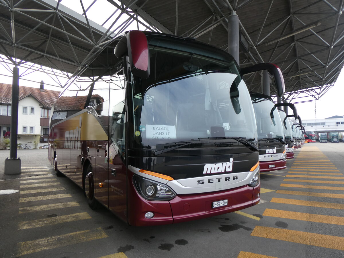 (271'753) - Marti, Kallnach - Nr. 8/BE 572'208 - Setra am 8. Februar 2025 in Kallnach, Car-Terminal