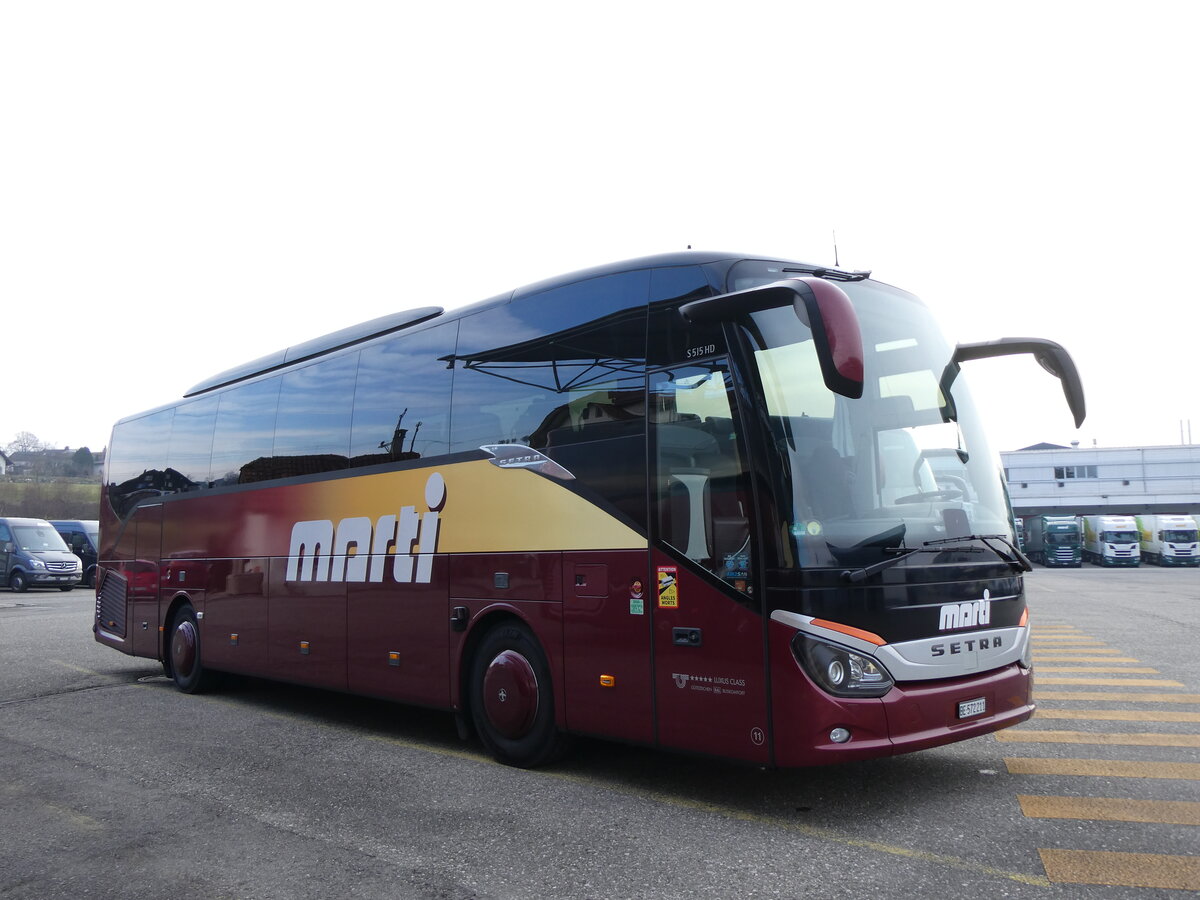 (271'805) - Marti, Kallnach - Nr. 11/BE 572'211 - Setra am 8. Februar 2025 in Kallnach, Car-Terminal