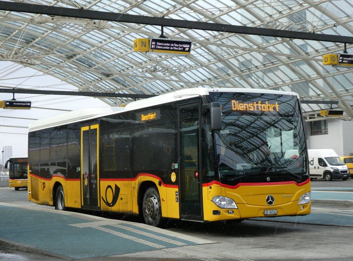 (271'988) - PostAuto Graubnden - GR 86'550/PID 12'214 - Mercedes am 14. Februar 2025 in Chur, Postautostation