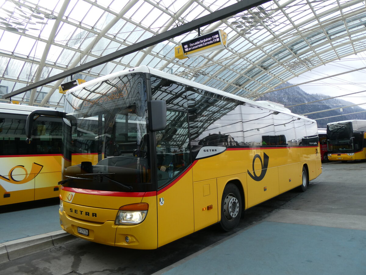 (272'003) - PostAuto Graubnden - GR 179'704/PID 11'304 - Setra am 14. Februar 2025 in Chur, Postautostation