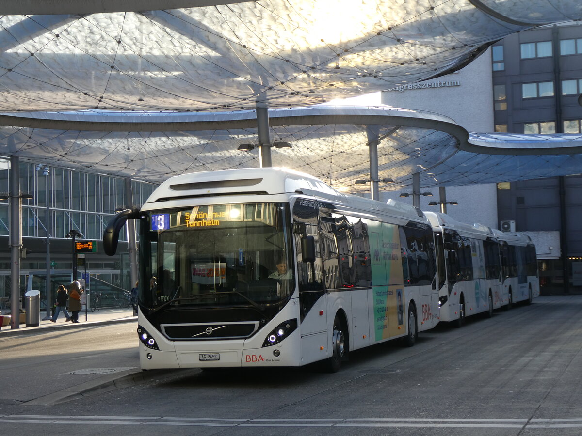 (272'124) - BBA Aarau - Nr. 52/AG 8452 - Volvo am 15. Februar 2025 beim Bahnhof Aarau