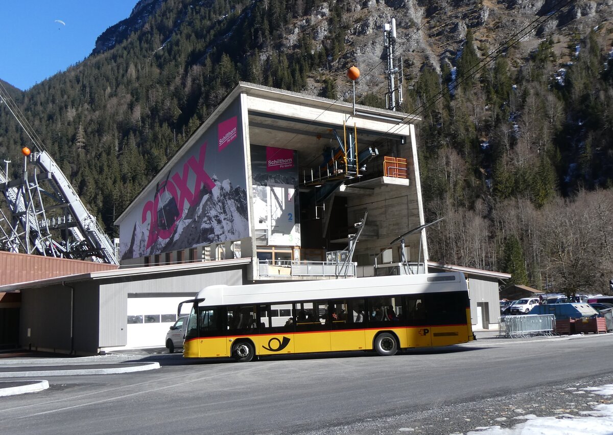 (272'236) - PostAuto Bern - BE 474'560/PID 10'247 - Hess am 18. Februar 2025 in Stechelberg, Schilthornbahn