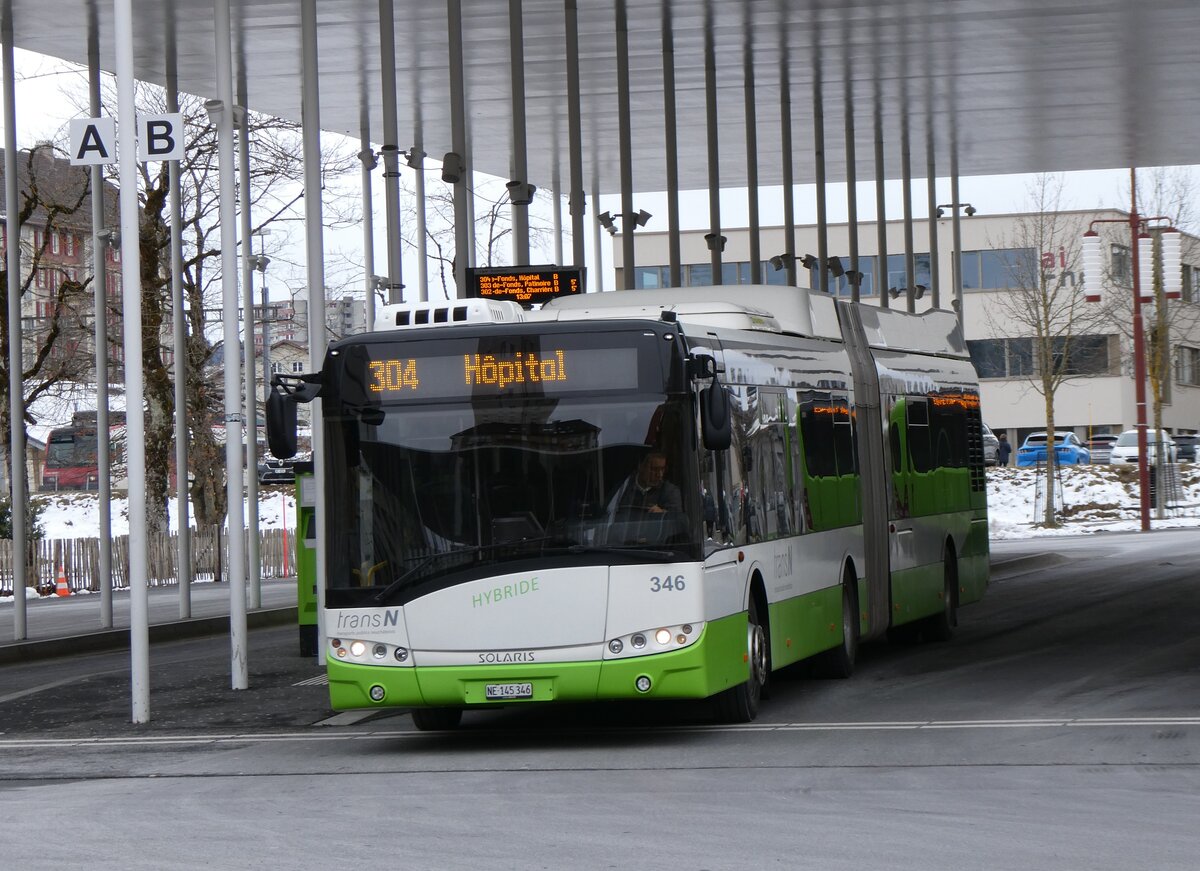 (272'487) - transN, La Chaux-de-Fonds - Nr. 346/NE 145'346 - Solaris am 28. Februar 2025 beim Bahnhof La Chaux-de-Fonds