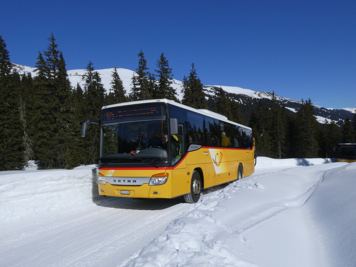 (272'580) - PostAuto Bern - BE 401'465/PID 4715 - Setra (ex AVG Meiringen Nr. 65) am 2. Mrz 2025 bei der Grossen Scheidegg