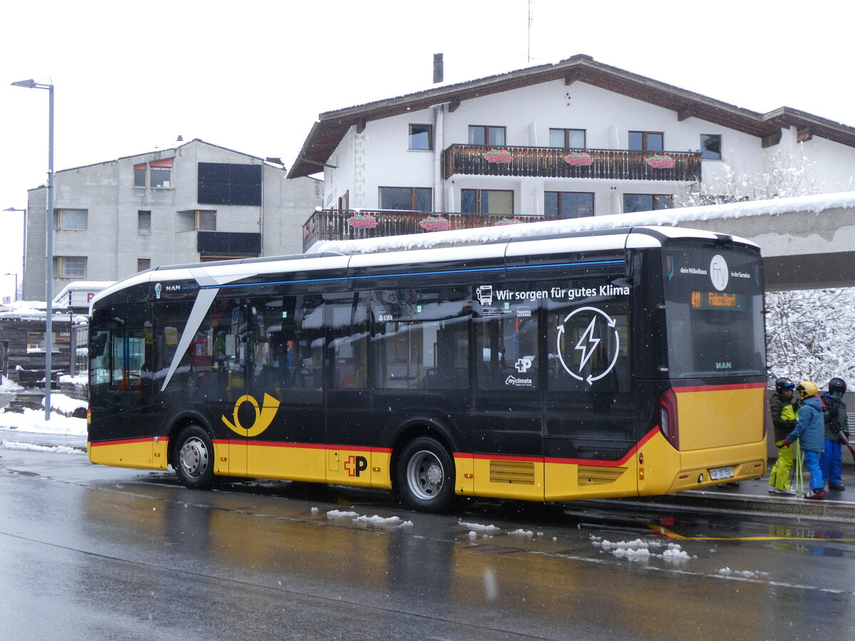 (272'890) - PostAuto Graubnden - GR 187'350/PID 12'106 - eMAN am 14. Mrz 2025 in Flims, Bergbahnen