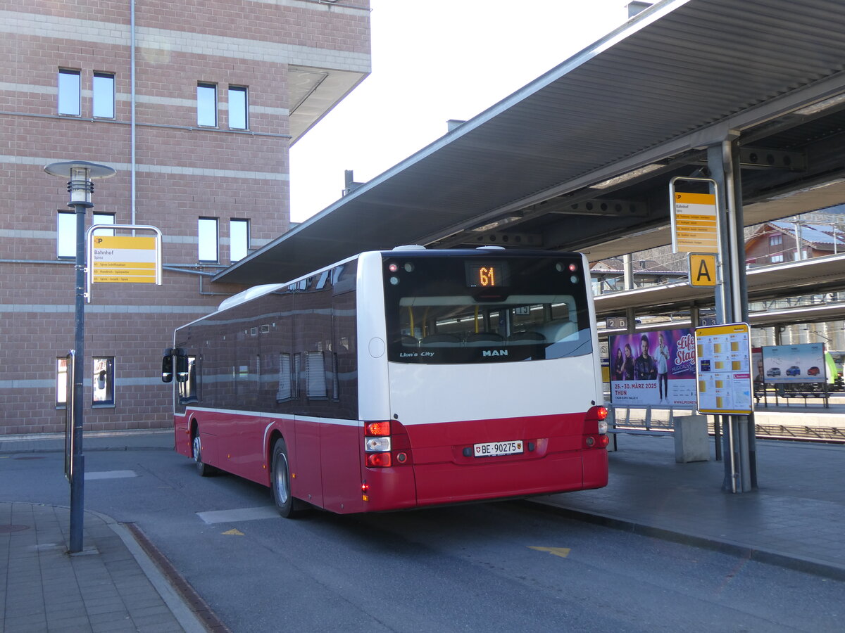 (273'078) - PostAuto Bern - BE 90'275/PID 12'337 - MAN (ex Dr. Richard, A-Wien Nr. 1413) am 20. Mrz 2025 beim Bahnhof Spiez