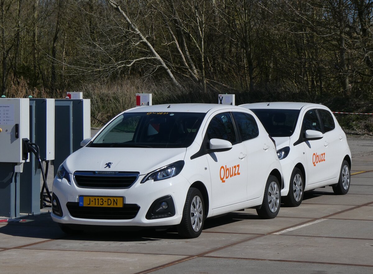 (273'588) - Qbuzz, Groningen - J-113-DN - Peugeot am 4. April 2025 in Zoutkamp, Garage