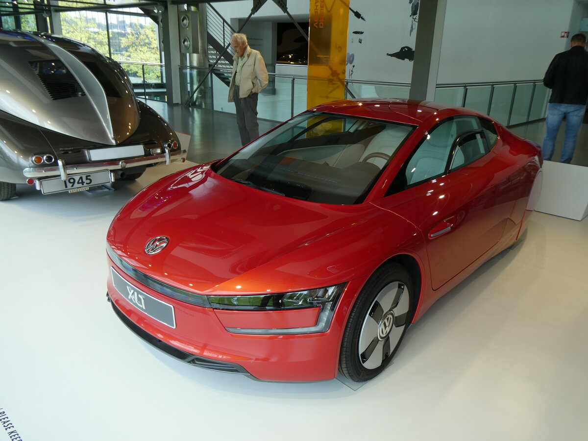 (274'953) - Volkswagen am 7. Mai 2025 in Wolfsburg, Autostadt