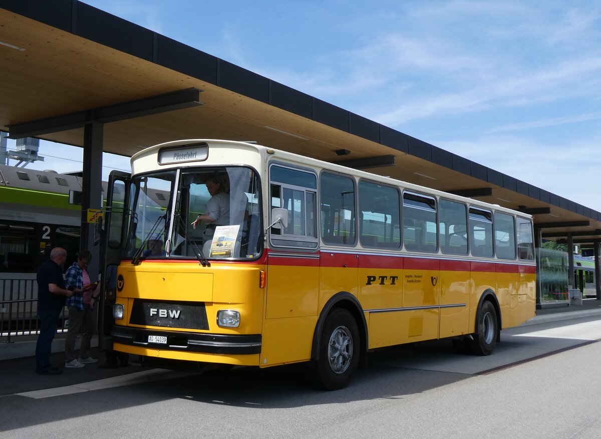 (276'181) - Birchler, Remetschwil - AG 54'039 - FBW/Tscher (ex Gerber, Winkel; ex Eggenberger, Mriken; ex Tanner, Bubendorf; ex P 24'803) am 1. Juni 2025 beim Bahnhof Biglen