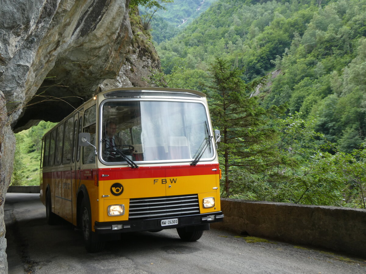 (277'469) - Lambach, Gommiswald - NW 24'301 - FBW/Eggli (ex Tanner+Lambach, Reigoldswil; ex Lambach, Rieden; ex Meier, Grt; ex AV Grindelwald Nr. 13; ex P 24'182) am 1. Juli 2025 auf der alten Grimselstrasse