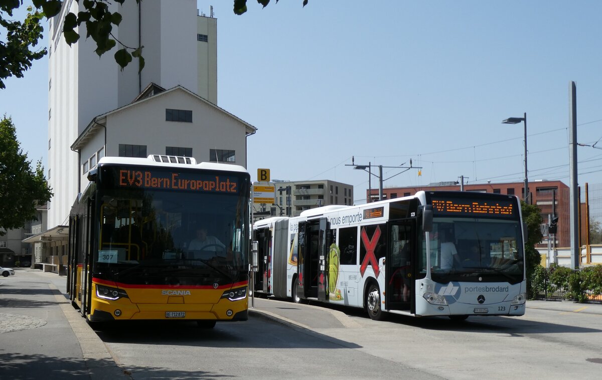 (278'880) - Engeloch, Riggisberg - Nr. 20/BE 712'872/PID 11'983 - Scania am 15. August 2025 beim Bahnhof Ddingen
