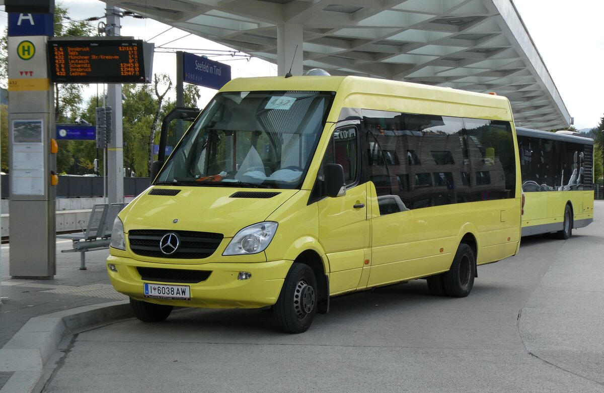 (280'452) - Breuss, Rankweil - I 6038 AW - Mercedes am 16. September 2025 beim Bahnhof Seefeld
