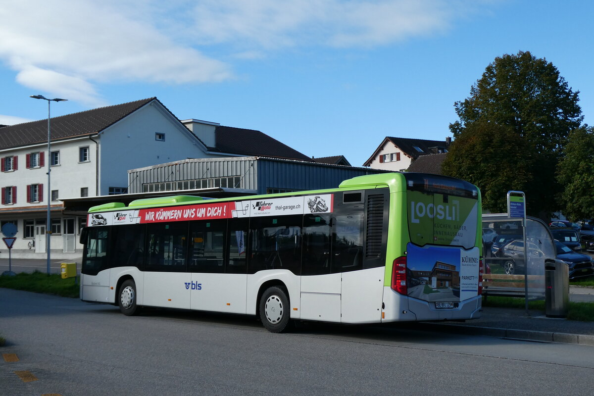(280'941) - Busland, Burgdorf - Nr. 129/BE 891'129 - Mercedes am 4. Oktober 2025 beim Bahnhof Affoltern-Weier (280'941) - Busland, Burgdorf - Nr. 129/BE 891'129 - Mercedes am 4. Oktober 2025 beim Bahnhof Affoltern-Weier