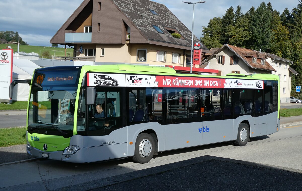 (280'942) - Busland, Burgdorf - Nr. 129/BE 891'129 - Mercedes am 4. Oktober 2025 beim Bahnhof Affoltern-Weier (280'942) - Busland, Burgdorf - Nr. 129/BE 891'129 - Mercedes am 4. Oktober 2025 beim Bahnhof Affoltern-Weier