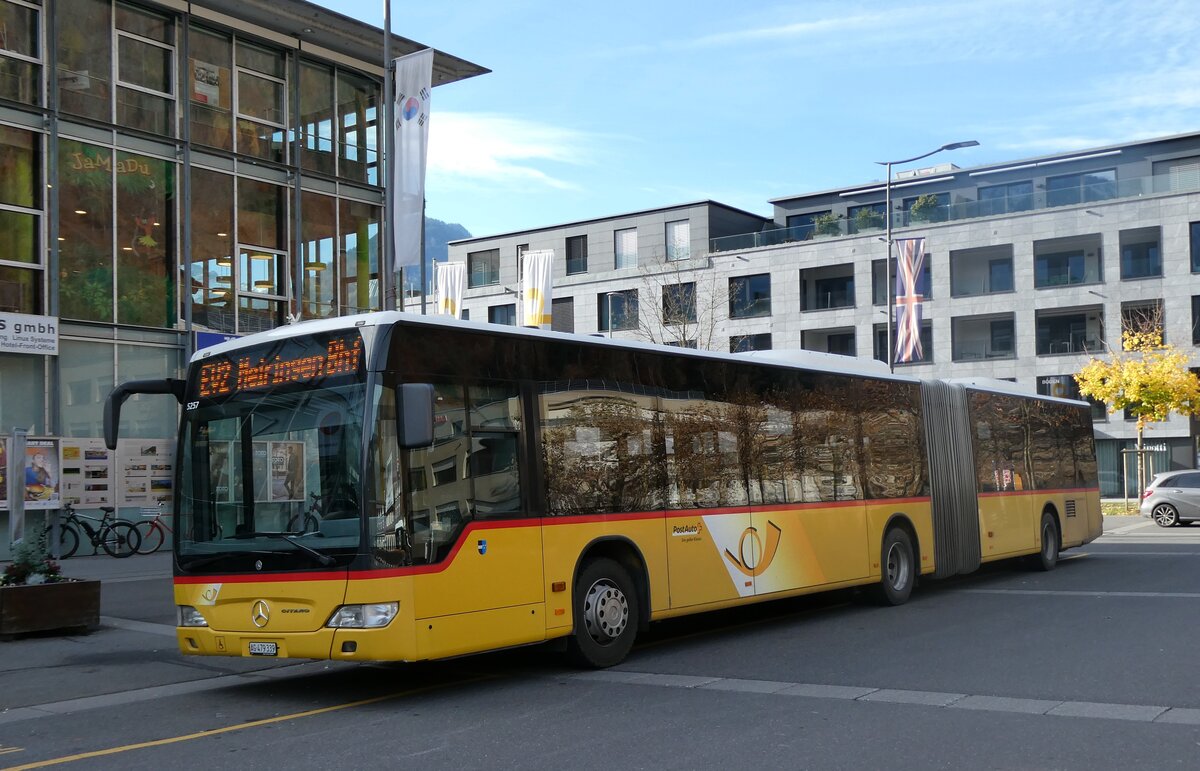 (282'102) - PostAuto Nordschweiz - AG 479'339/PID 5257 - Mercedes (ex SO 148'553) am 7. November 2025 beim Bahnhof Interlaken Ost