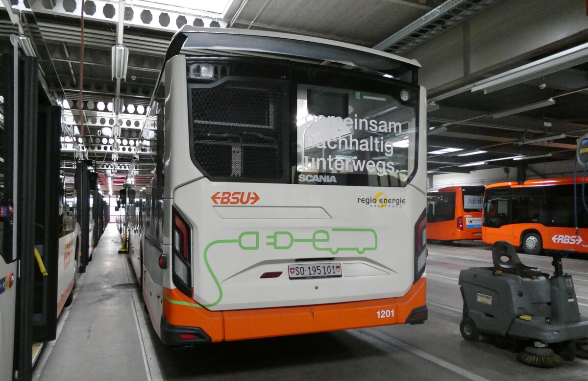 (282'193) - BSU Solothurn - Nr. 1201/SO 195'101 - eScania (ex Nr. 101) am 8. November 2025 in Zuchwil, Garage