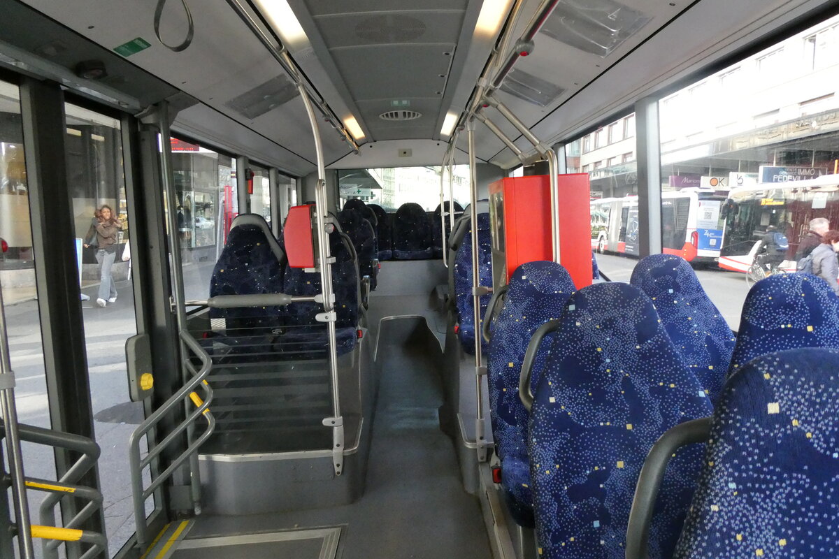 (282'353) - Funi-Car, Biel - Nr. 2/BE 424'202 - Mercedes (ex Knecht, Windisch Nr. 458) am 13. November 2025 beim Bahnhof Biel (Innenaufnahme)