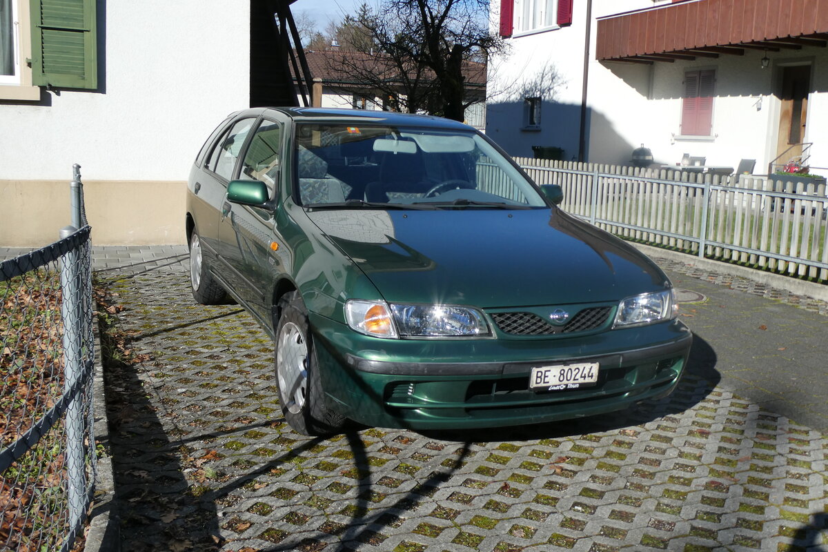 (282'608) - Nissan - BE 80'244 - am 28. November 2025 in Thun-Lerchenfeld