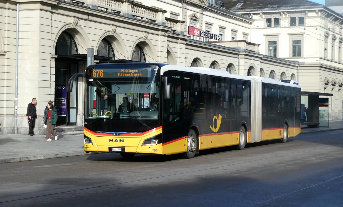 (282'661) - Moser, Flaach - Nr. 427/ZH 611'288/PID 11'880 - MAN am 29. November 2025 beim Hauptbahnhof Winterthur