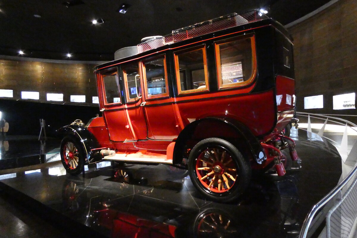 (282'941) - Aus Oesterreich: Jellinek, Baden b. Wien - 43-M - Mercedes am 11. Dezember 2025 in Stuttgart, Mercedes-Benz Museum