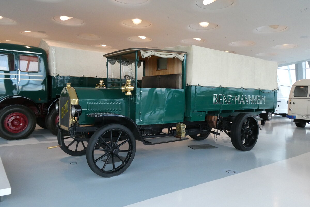 (282'990) - Benz, Mannheim - Benz am 11. Dezember 2025 in Stuttgart, Mercedes-Benz Museum