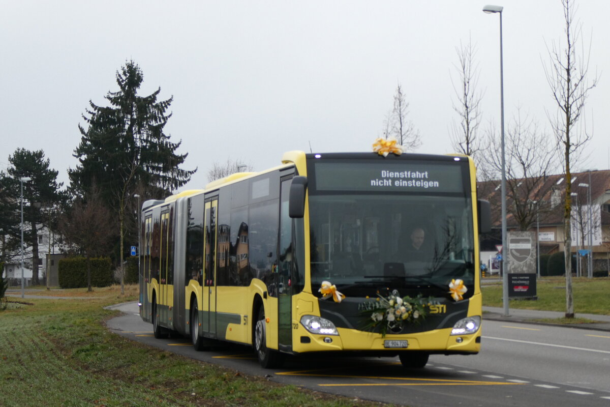 (283'149) - STI Thun - Nr. 720/BE 904'720 - Mercedes am 14. Dezember 2025 in Thun, Weststrasse